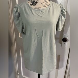 NWT Smash+Tess short sleeve tee, puff sleeves, sage green